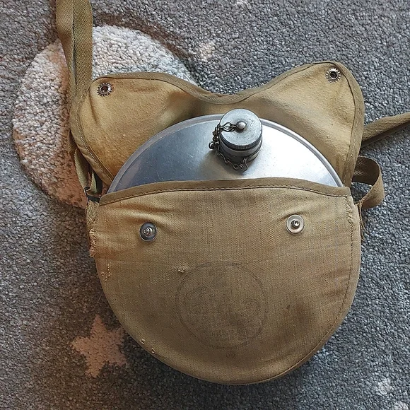 Antique Palco 2 Quart-er canteen with carrying satchel - Picture 6 of 8